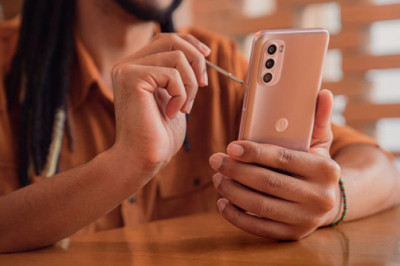 Moto G Stylus 2022 ra mắt với bút stylus, giá rẻ bất ngờ