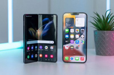 Galaxy Z Fold 4 và iPhone 13 Pro Max: Ai mới là cực phẩm?